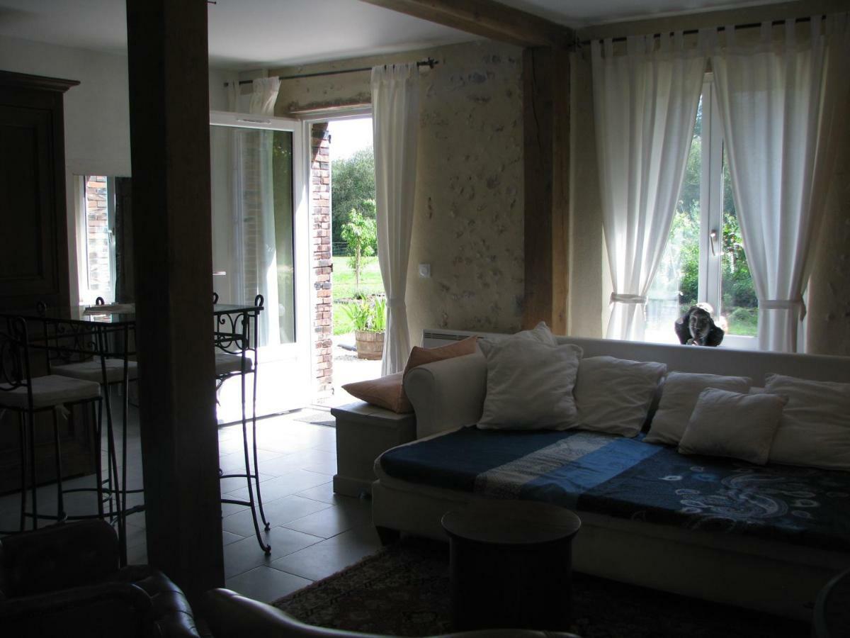 Apartamento Tante Pim Neuilly-sur-Eure Exterior foto
