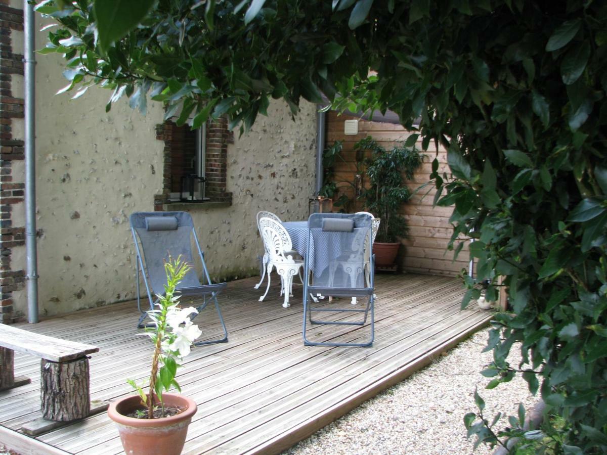 Apartamento Tante Pim Neuilly-sur-Eure Exterior foto